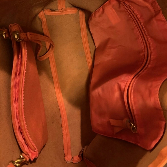 BUNDLE Top, Pants, & Purse! - Picture 4 of 7